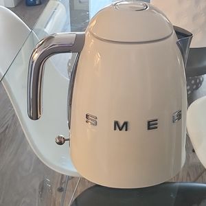 Smeg electric kettle (no base)